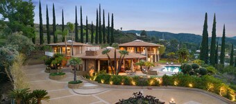 Via Vallarta - An Architecturally Significant California Modern Home