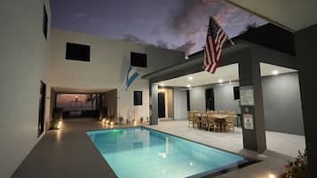 Piscine extérieure