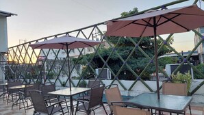 Terrace/patio - Hotel Puerta de Jade (Ciudad Valles)