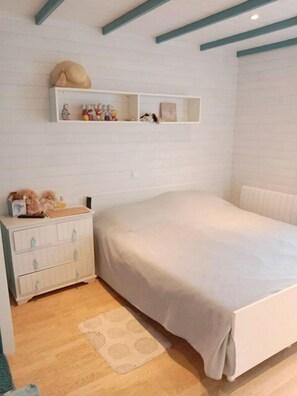 1 bedroom, iron/ironing board - T2 apartment with splendid view of the Marina and parking included 2QMAR15 (CANET PLAGE)