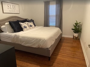 2 bedrooms, iron/ironing board, free WiFi, bed sheets