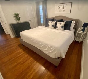 2 chambres, fer et planche à repasser, Wi-Fi gratuit, draps fournis