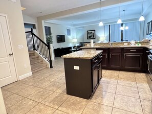 Interior - 8225RB: Modern 4 bed Townhouse in The Fountains at ChampionsGate (Davenport)