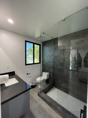 Bruser, håndklæder, Toiletpapir