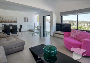 TV - CostaBlancaDreams - Mila in Benissa (Calpe)