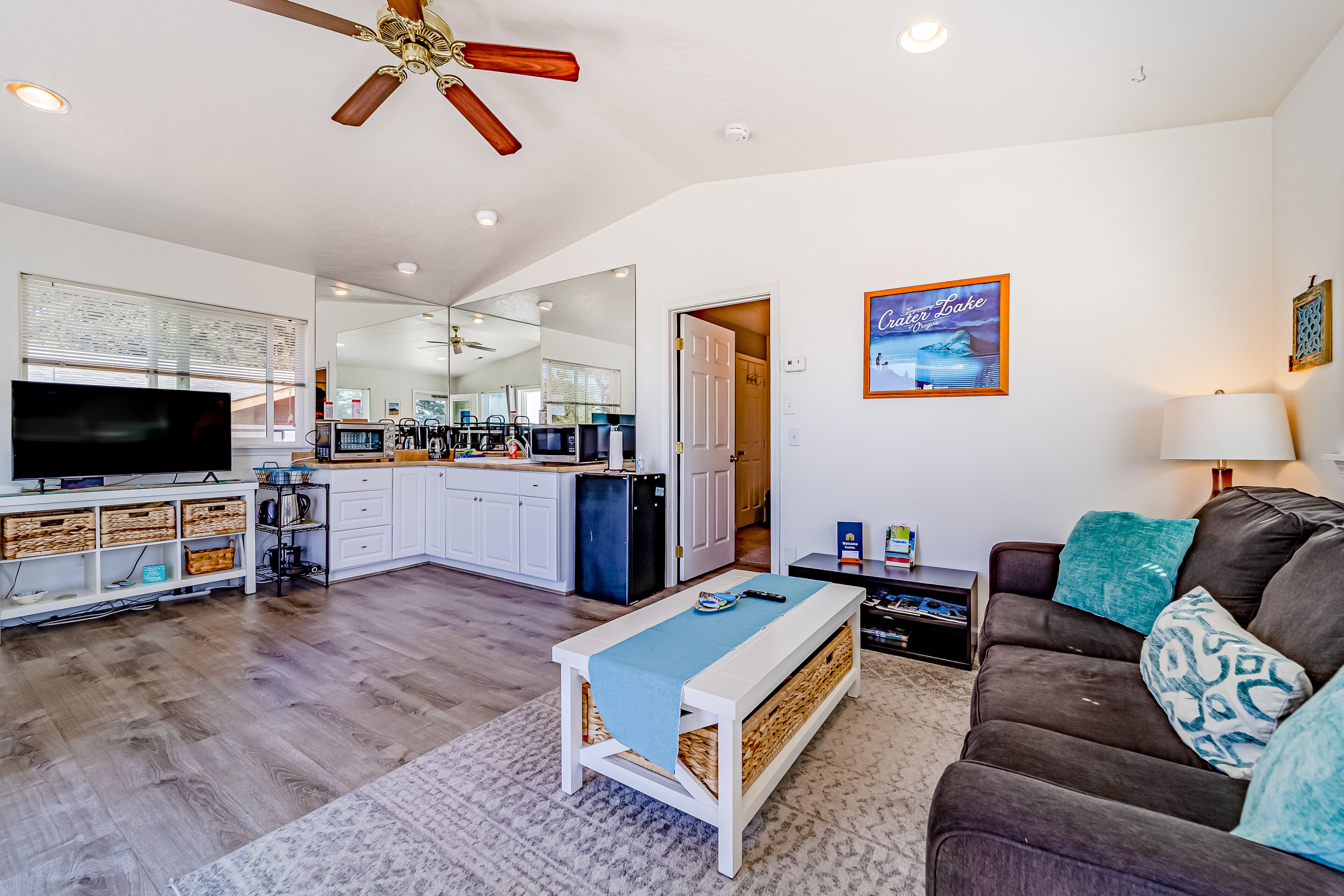 Enchanting home with full kitchen, balcony, fireplace, & washer/dryer