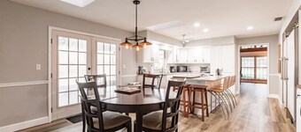 Family Friendly Farm House- 10 minutes from WEC