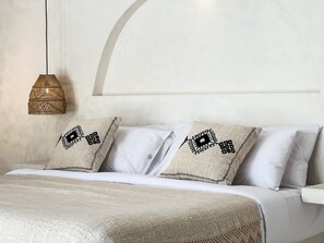 1 bedroom, Egyptian cotton sheets, premium bedding, in-room safe - Breathe Boutique (Pecatu)
