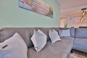 Imagen sin descripción, 3 de 37, botón