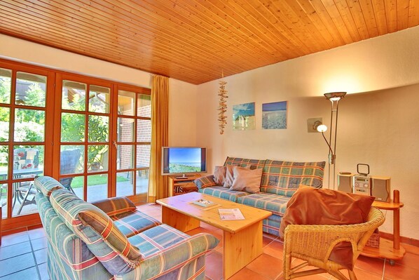 Unclassified image, 1 of 27, button