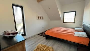 4 makuuhuonetta, silitysrauta/-lauta, Wi-Fi, vuodevaatteet