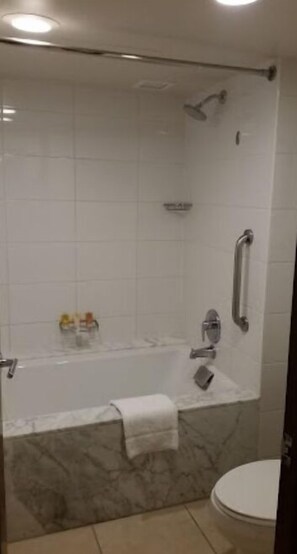 Shower, jetted tub, hair dryer, towels