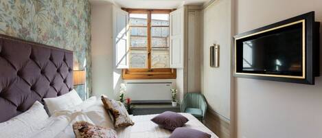 3 bedrooms, iron/ironing board, WiFi