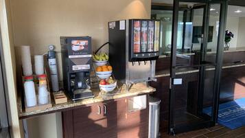 TĂ€gliches inbegriffenes kontinentales FrĂŒhstĂŒck