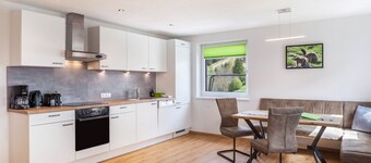 Holiday Apartment 'Haus Florian' with Mountain View & Wi-Fi