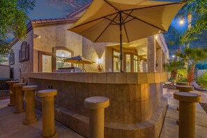 Terrace/patio - Private backyard w/heated pool/spa. 20 mins from TPC and Super Bowl (Phoenix)