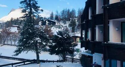 Doppelzimmer (inkl. privates Bad) "mit Bergblick v. Balkon - NEST'L Appartements