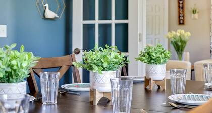 Modern & cozy - sleeps 12! Right at Trailhead