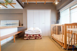 Comfort-huoneisto, tupakointi kielletty | Työpöytä, äänieristys, ilmainen Wi-Fi