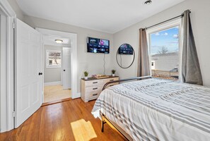 2 bedrooms, WiFi, bed sheets