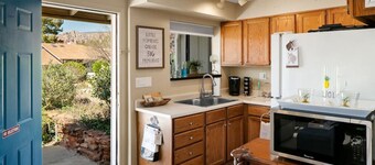 Zoey's Cozy Casita-5 mi to Chapel Rock/Vortex