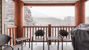 Studio | Property grounds