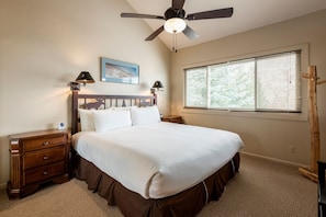 2 bedrooms, iron/ironing board, free WiFi - Snow Flower 122 2 Bedroom Condo by RedAwning (Park City)