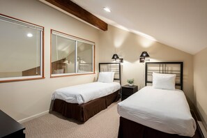 Condo, 2 habitaciones | 2 habitaciones, tabla de planchar con plancha y wifi gratis 