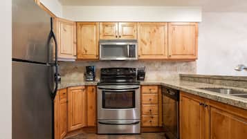 Condo, 2 Bedrooms | Private kitchen | Fridge, coffee/tea maker, toaster