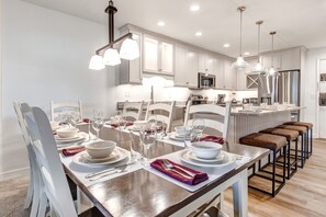 Condo, 2 habitaciones | Restaurantes