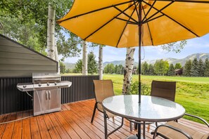 Outdoor dining - Fairway Village 2919 4 Bedroom Townhouse by RedAwning (Park City)