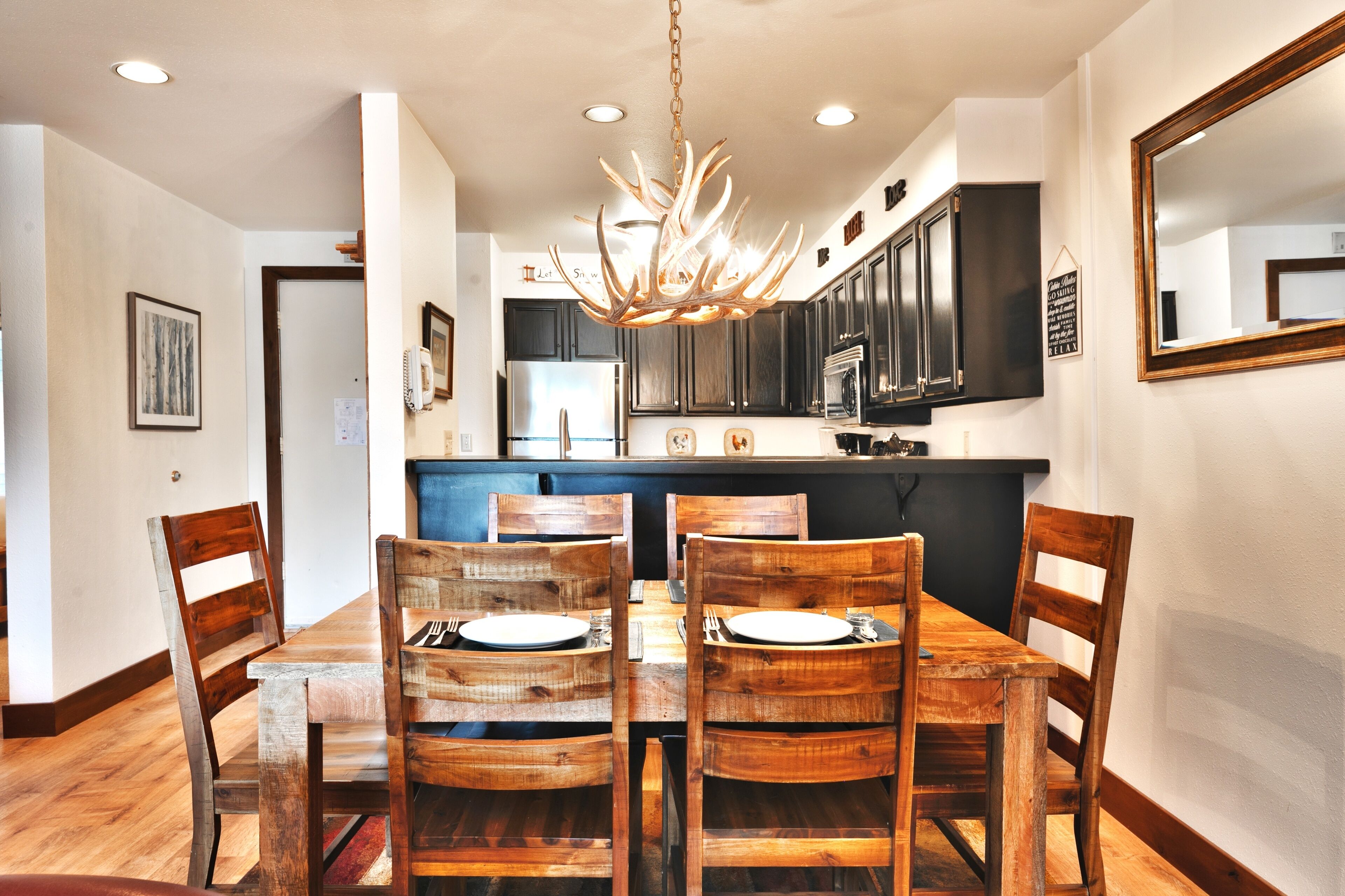 Condo, 2 Bedrooms | In-room dining