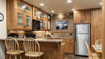 Condo, 1 Bedroom | Private kitchen | Fridge, coffee/tea maker, toaster