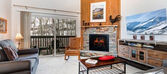 Snow Flower 152 2 Bedroom Condo by RedAwning
