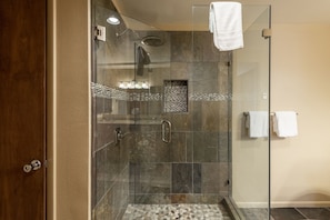 Bathroom - Snow Flower 063 3 Bedroom Condo by RedAwning (Park City)