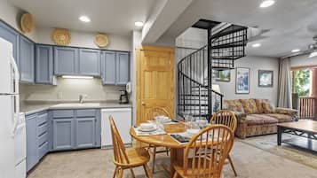 Appartamento, 1 camera da letto | Cucina privata | Frigorifero, macchina per tè/caffè, tostapane