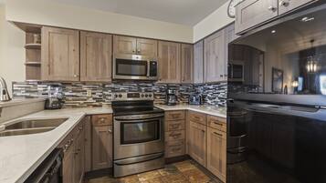 Condo, 2 Bedrooms | Private kitchen | Fridge, coffee/tea maker, toaster