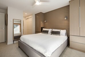 2 bedrooms, iron/ironing board, free WiFi - Snow Flower 024 2 Bedroom Condo by RedAwning (Park City)