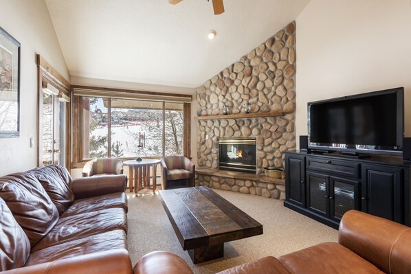 Condo, 5 habitaciones | Interior