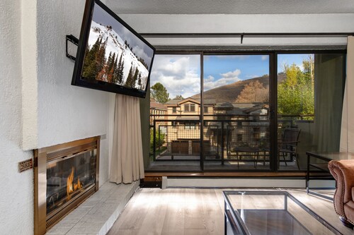 Edelweiss Haus 113 2 Bedroom Condo by RedAwning