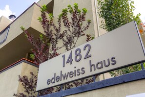 Condo, 2 chambres | Extérieur