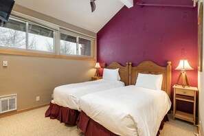 3 habitaciones, decoración personalizada y muebles diferentes