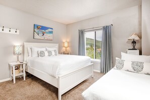 2 bedrooms, individually decorated, individually furnished - Park Station 140 2 Bedroom Condo by RedAwning (Park City)