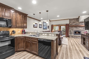 Condo, 3 Bedrooms | Private kitchen | Fridge, coffee/tea maker, toaster