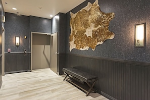 Condo, 2 Bedrooms | Interior