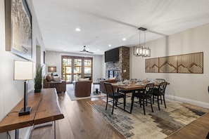 Condo, 3 Bedrooms | Dining