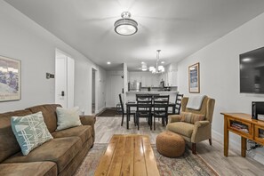 Apartment, 2 Schlafzimmer | Wohnbereich