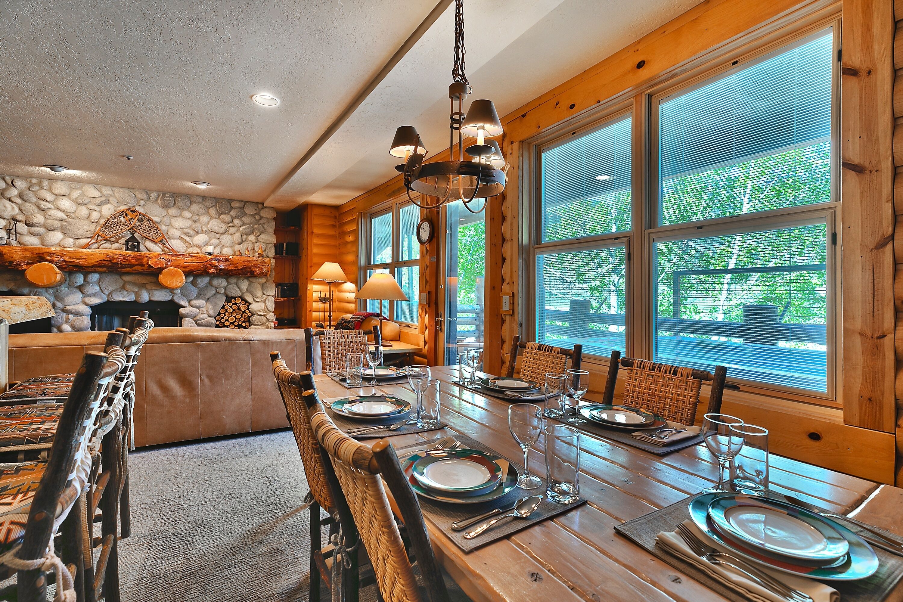 Condo, 2 Bedrooms | Dining