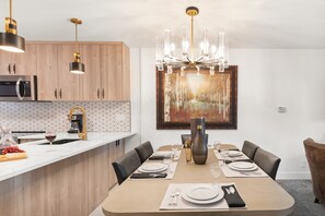 Condo, 2 habitaciones | Restaurantes