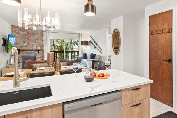 Condo, 2 habitaciones | Interior